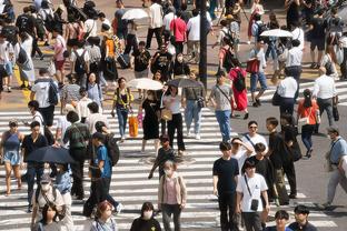 替补真核！萨里奇半场7中4&三分4中2拿下11分3板 正负值+18最高